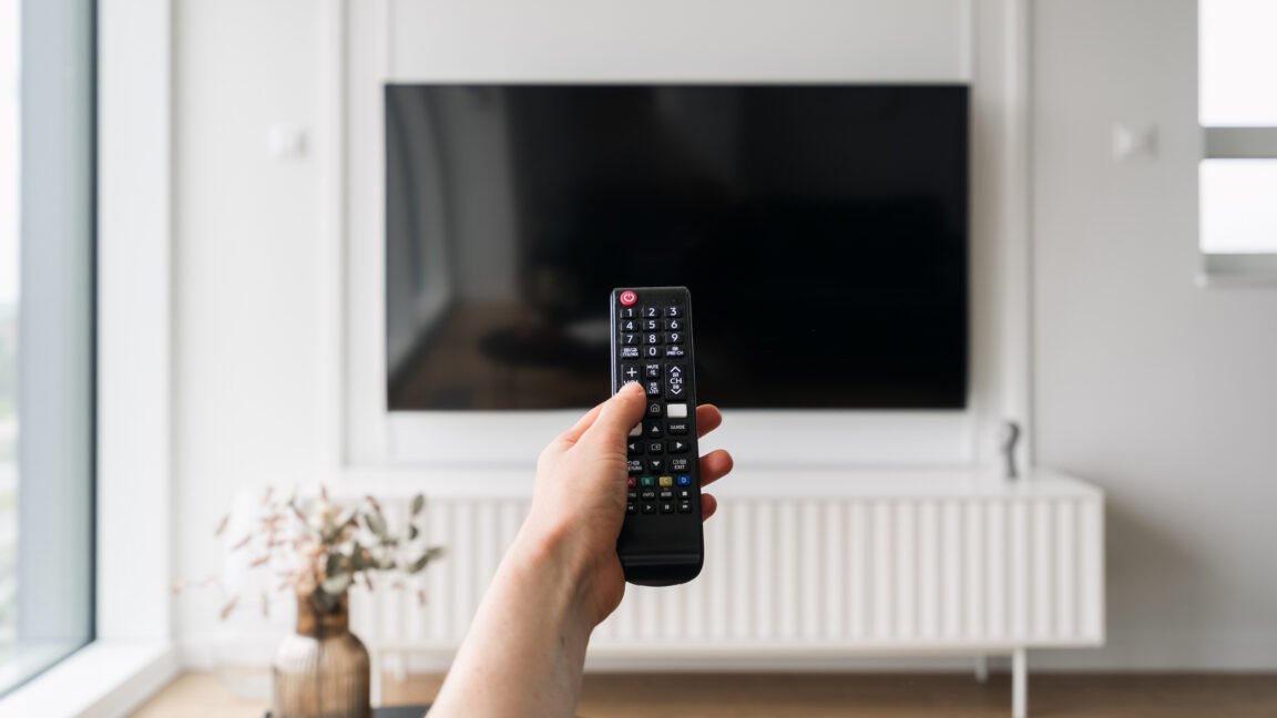 Does opting out of smart TV tracking work? Research finds “suspicious” traffic.